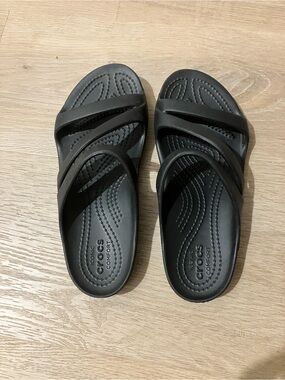 CROCS Kadee II Black Strappy Comfort Slides